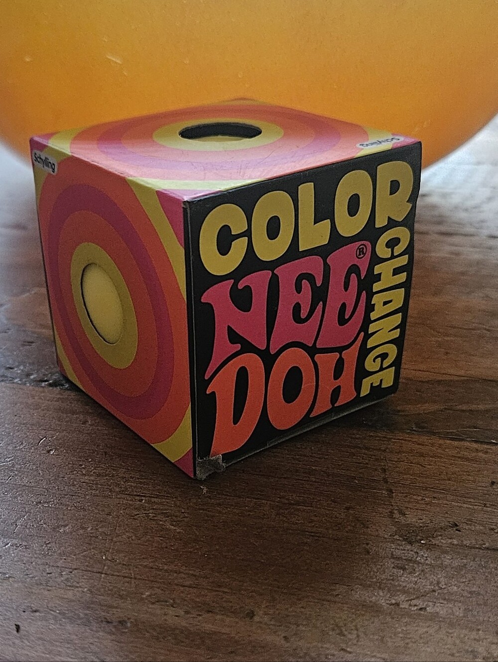 NeeDoh Color Change Squishy